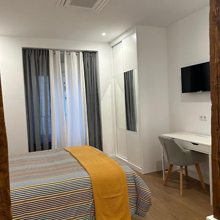 Apartamentos Gravina Madrid Luaran gambar