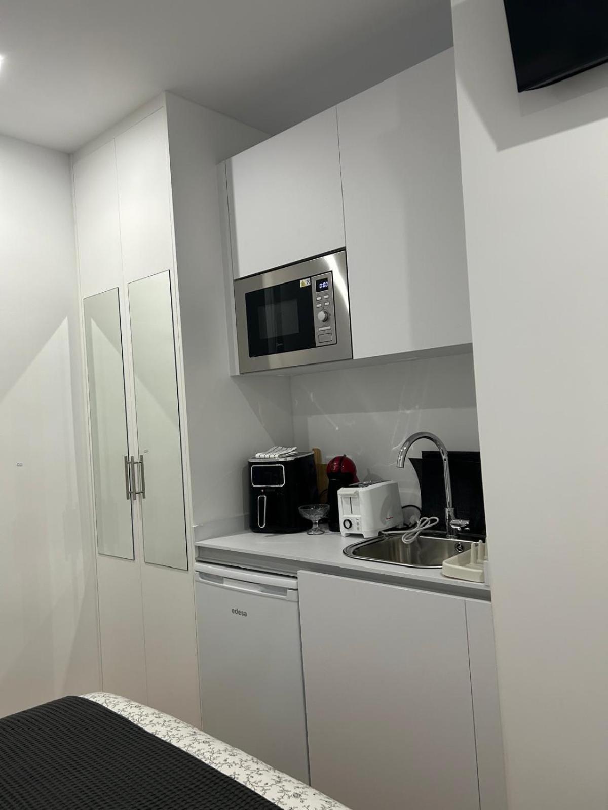 Apartamentos Gravina Madrid Luaran gambar